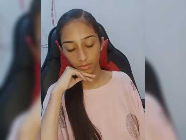 AlinaPopy live cam on BongaCams
