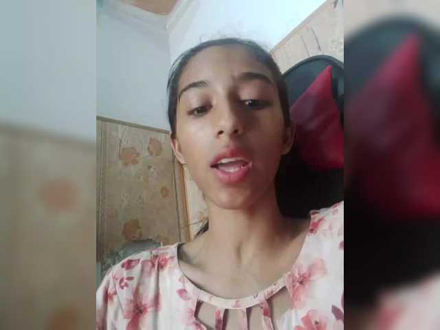 AlinaPopy live cam on BongaCams