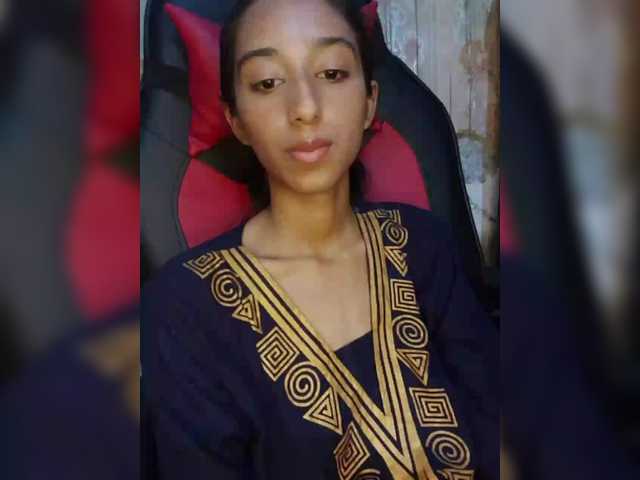 AlinaPopy live cam on BongaCams