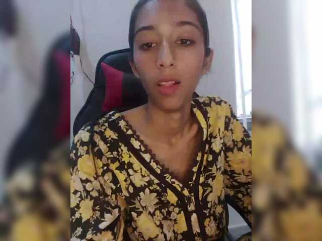 AlinaPopy live cam on BongaCams