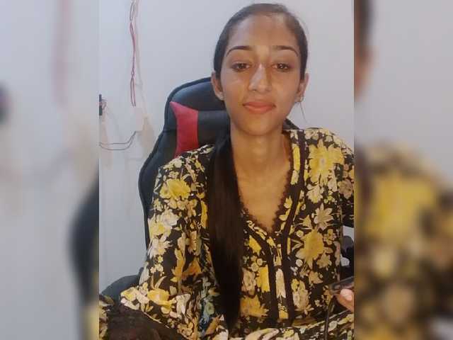 AlinaPopy live cam on BongaCams