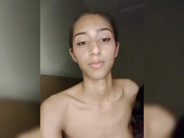 AlinaPopy live cam on BongaCams