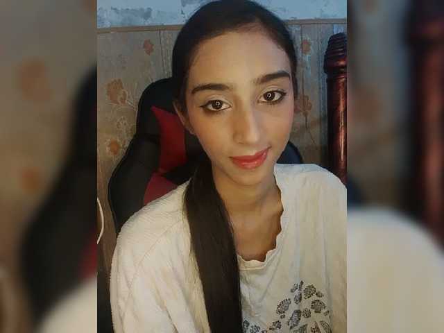 AlinaPopy live cam on BongaCams