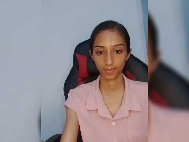 AlinaPopy live cam preview