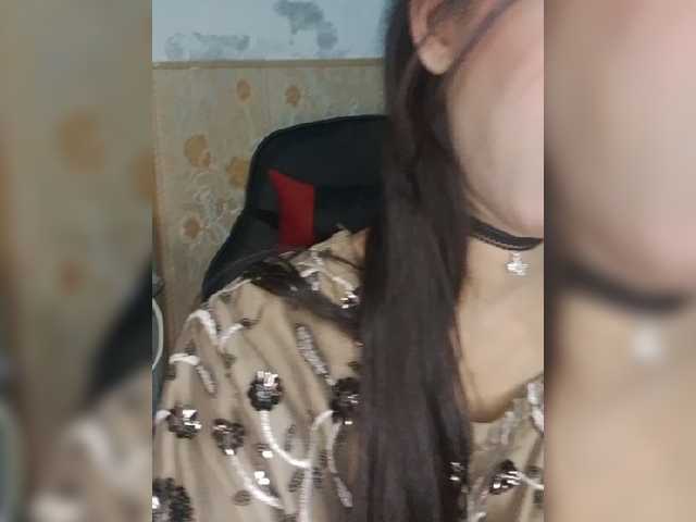 AlinaPopy live cam on BongaCams