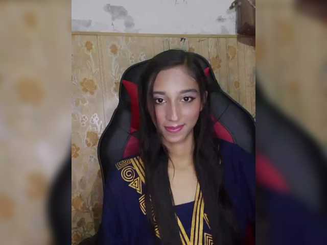 AlinaPopy live webcam show