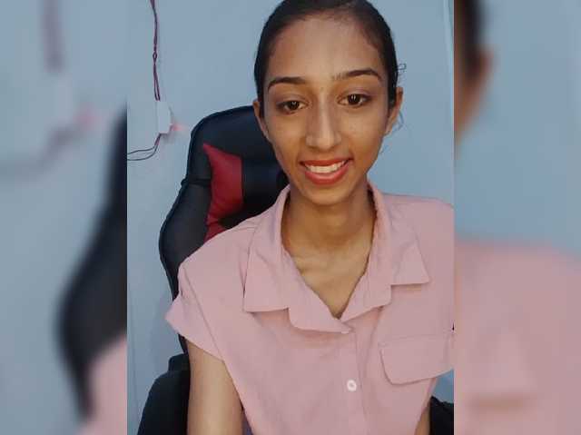 AlinaPopy live cam on BongaCams