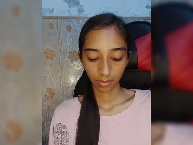 AlinaPopy live cam on BongaCams