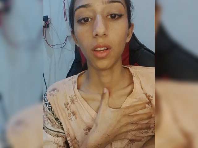 AlinaPopy live cam on BongaCams