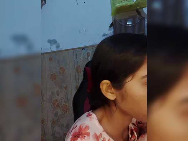 AlinaPopy live webcam show