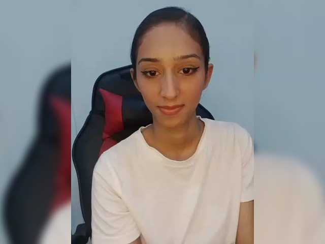 AlinaPopy live cam on BongaCams
