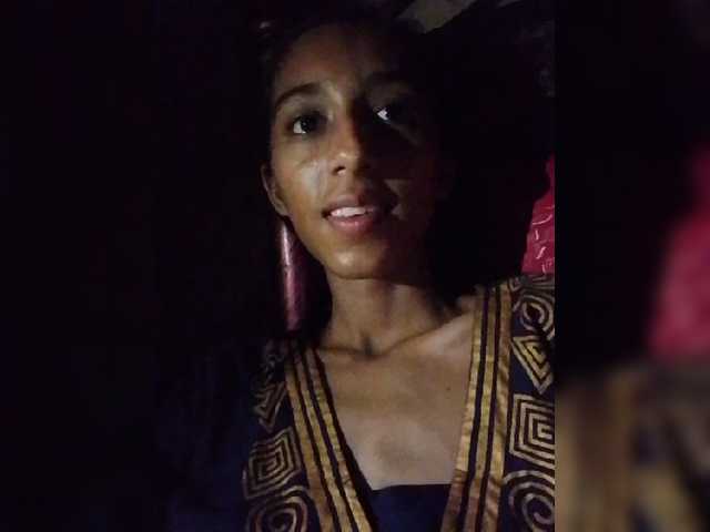 AlinaPopy live webcam show