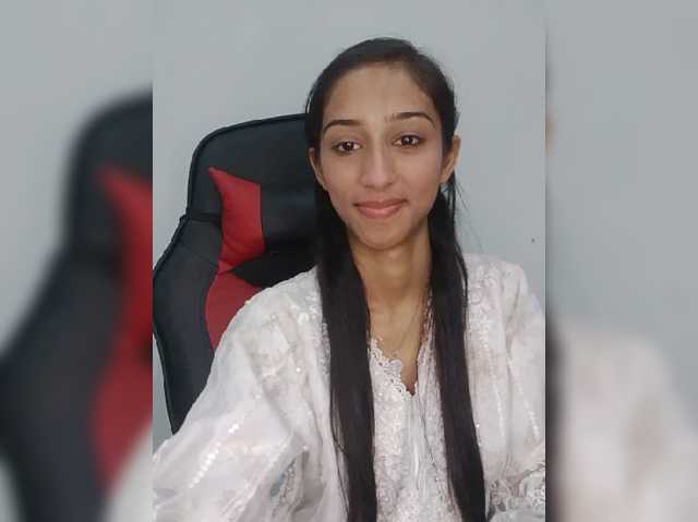 AlinaPopy live cam on BongaCams