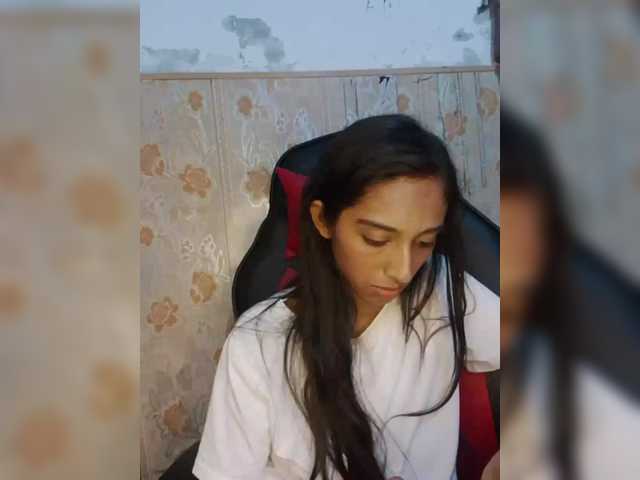 AlinaPopy live cam on BongaCams