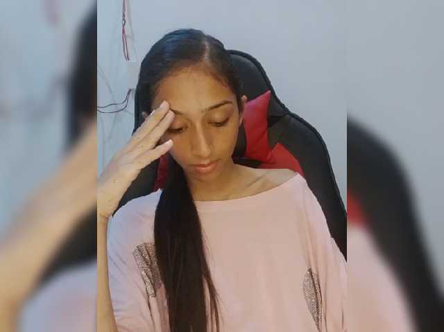 AlinaPopy live cam on BongaCams