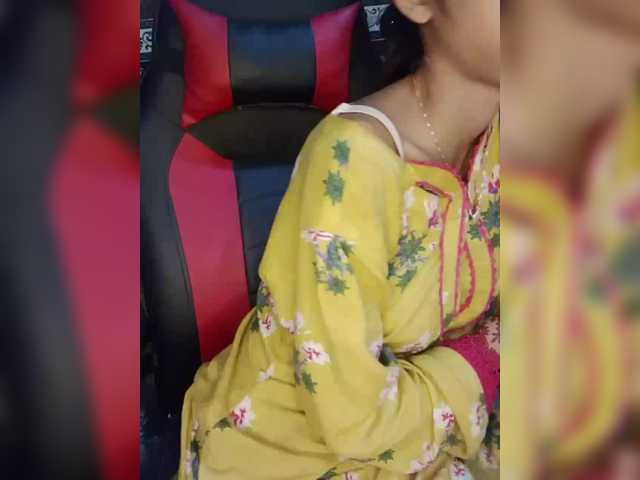 AlinaPopy's BongaCams show and profile