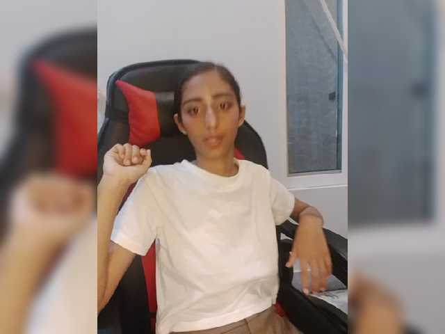 AlinaPopy live cam on BongaCams