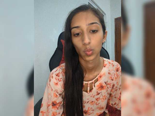 AlinaPopy live cam on BongaCams