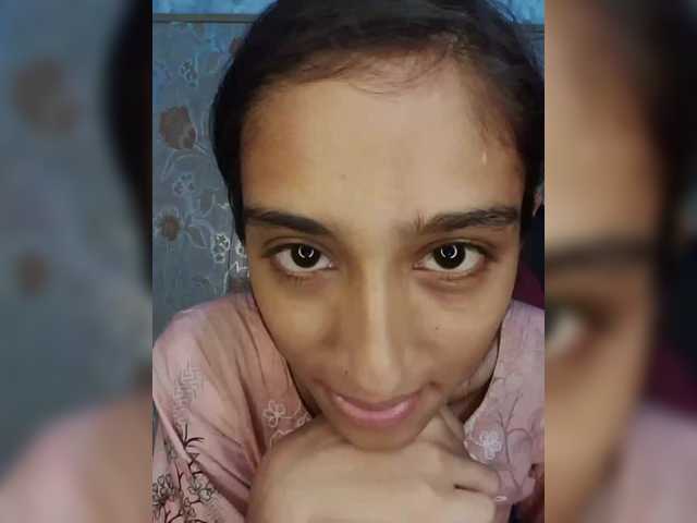 AlinaPopy live webcam show