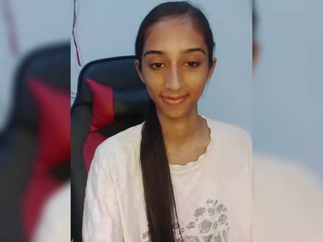 AlinaPopy live cam on BongaCams