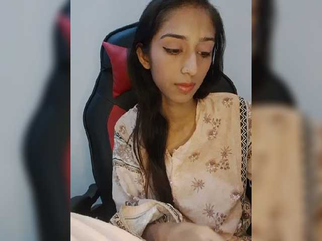 AlinaPopy — live female cam