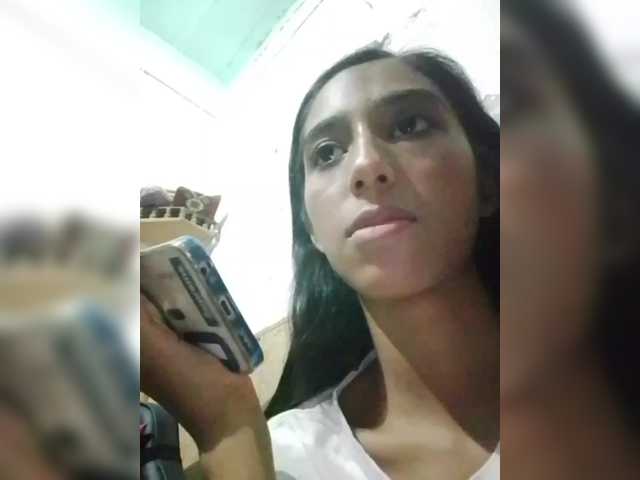 AlinaPopy live webcam show