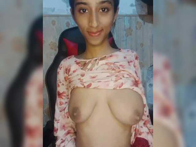 AlinaPopy live cam on BongaCams