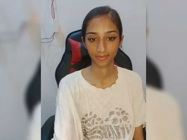 AlinaPopy live cam on BongaCams