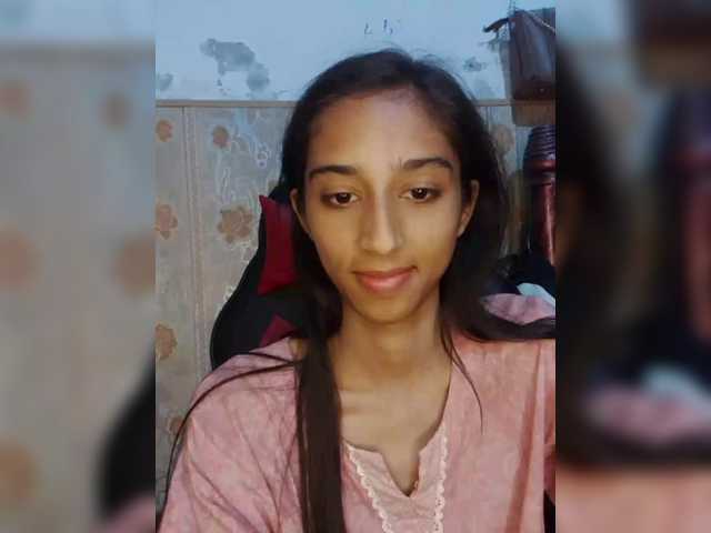 AlinaPopy live cam on BongaCams