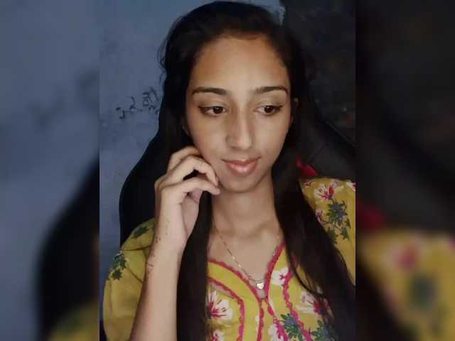 AlinaPopy's BongaCams show and profile