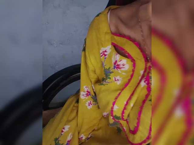 AlinaPopy's BongaCams show and profile