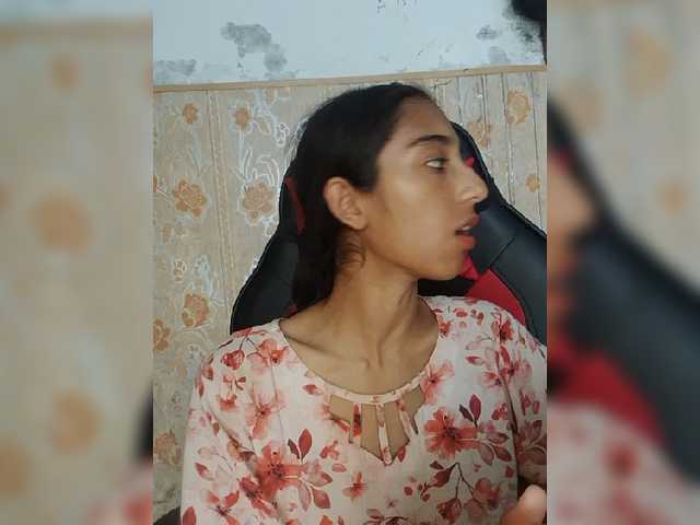 AlinaPopy live cam on BongaCams