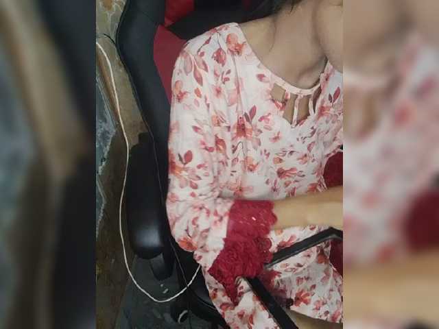 AlinaPopy live cam on BongaCams