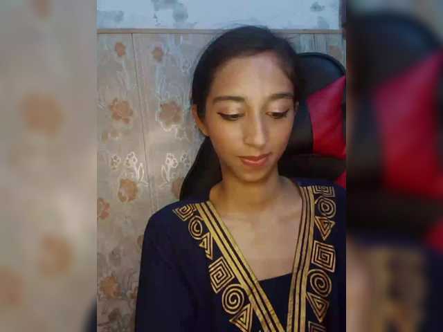 AlinaPopy live webcam show