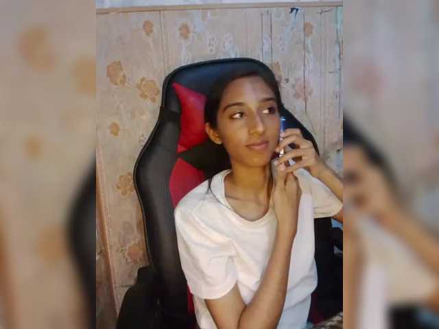 AlinaPopy live cam on BongaCams