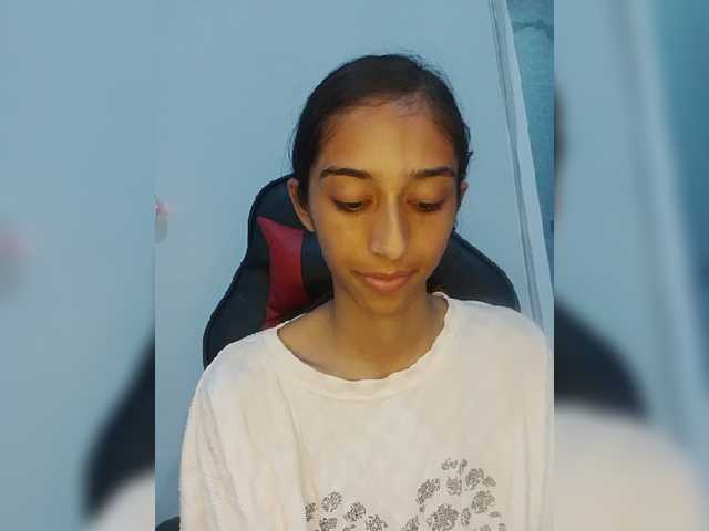 AlinaPopy live cam on BongaCams