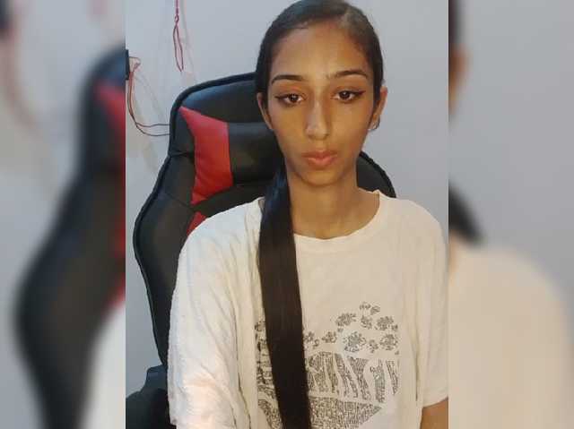 AlinaPopy live cam on BongaCams