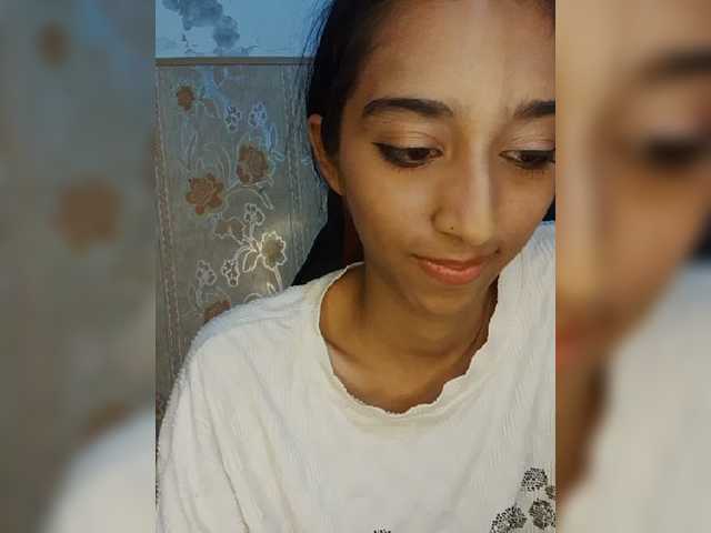 AlinaPopy live cam on BongaCams