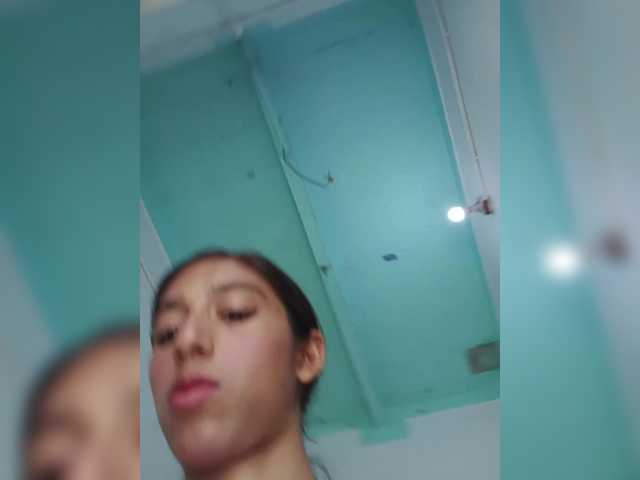 AlinaPopy live cam on BongaCams