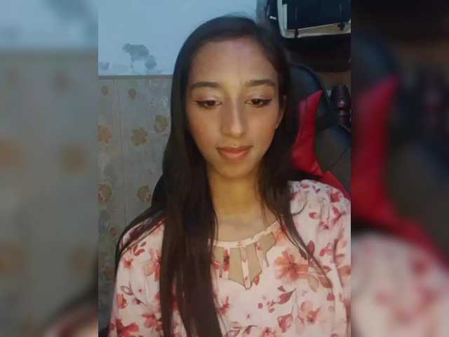 AlinaPopy live cam on BongaCams