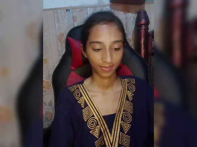 AlinaPopy live webcam show