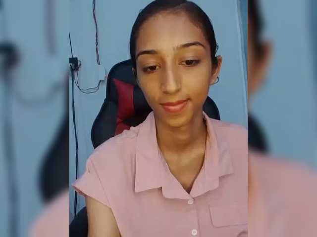 AlinaPopy live cam on BongaCams