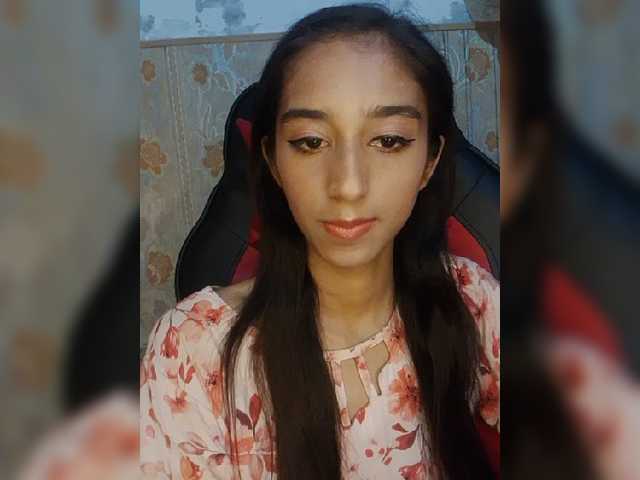AlinaPopy live cam on BongaCams