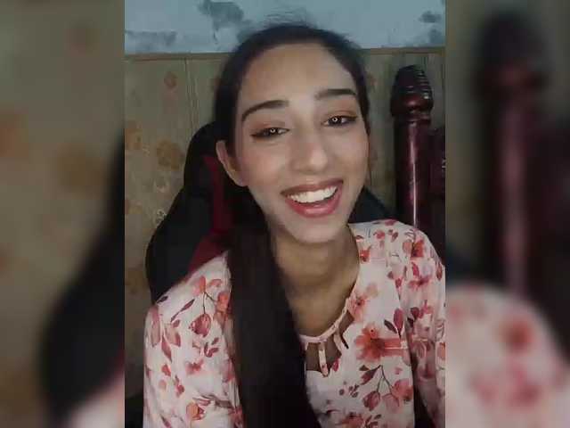 AlinaPopy live cam on BongaCams