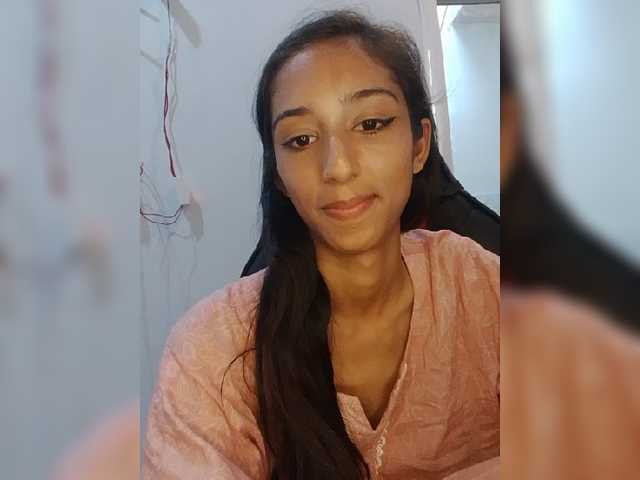 AlinaPopy live cam on BongaCams