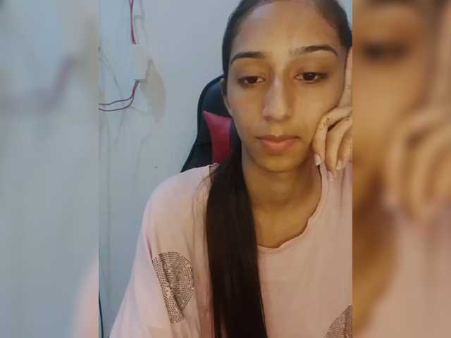 AlinaPopy, live now on BongaCams
