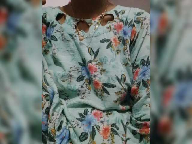 AlinaPopy's BongaCams show and profile