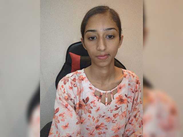 AlinaPopy live cam on BongaCams