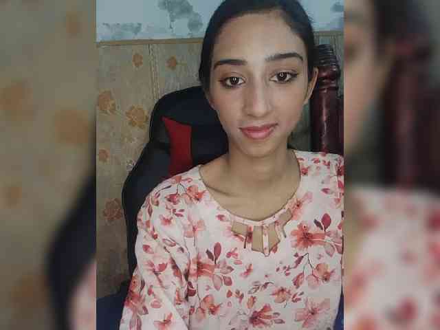 AlinaPopy webcam