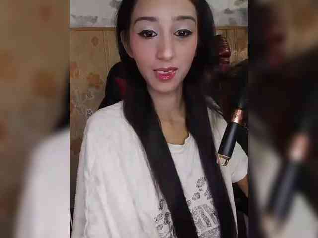 AlinaPopy webcam